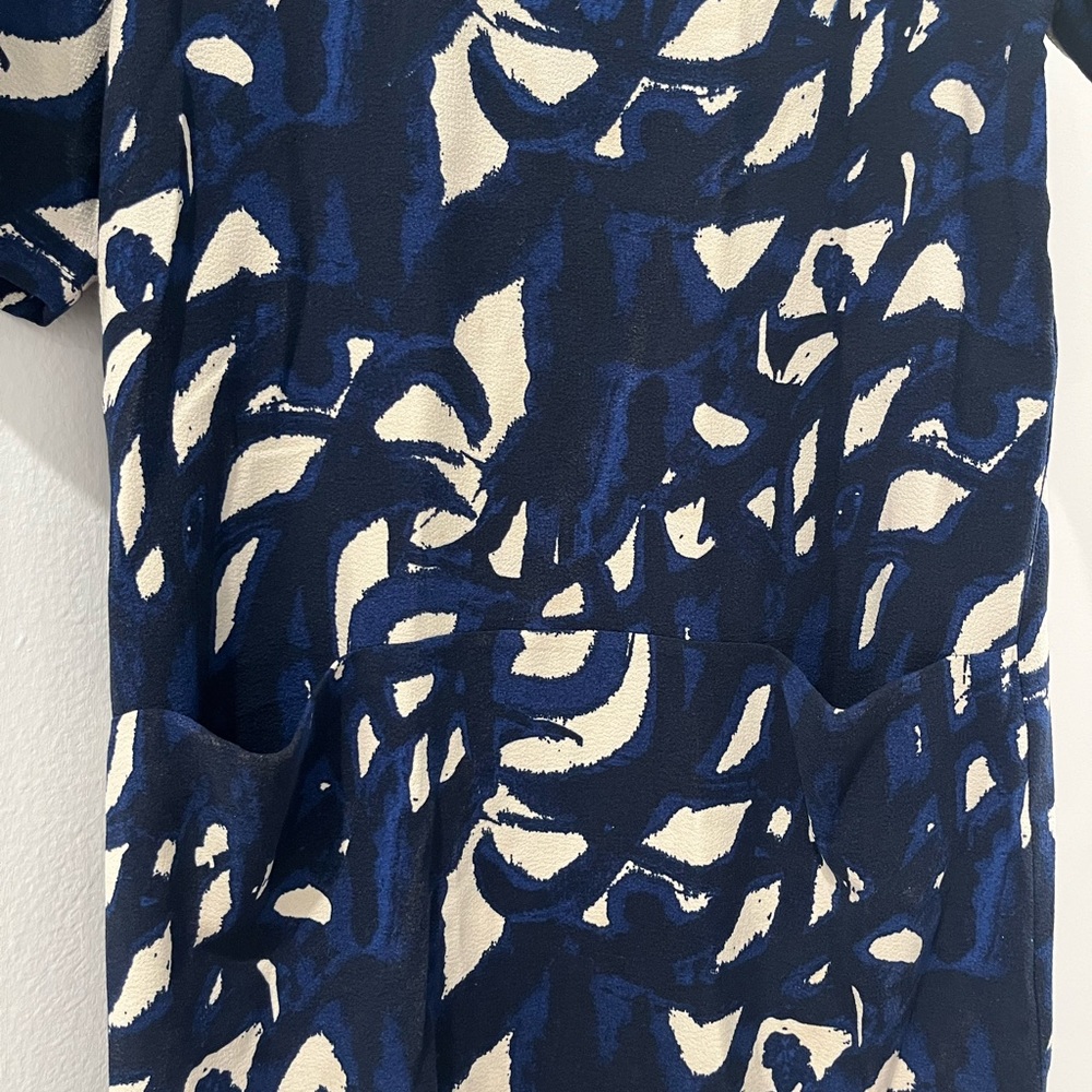Colorblock Shift Dress - Size 38 - Pockets, Wrinkle Free - Picture 5 of 7